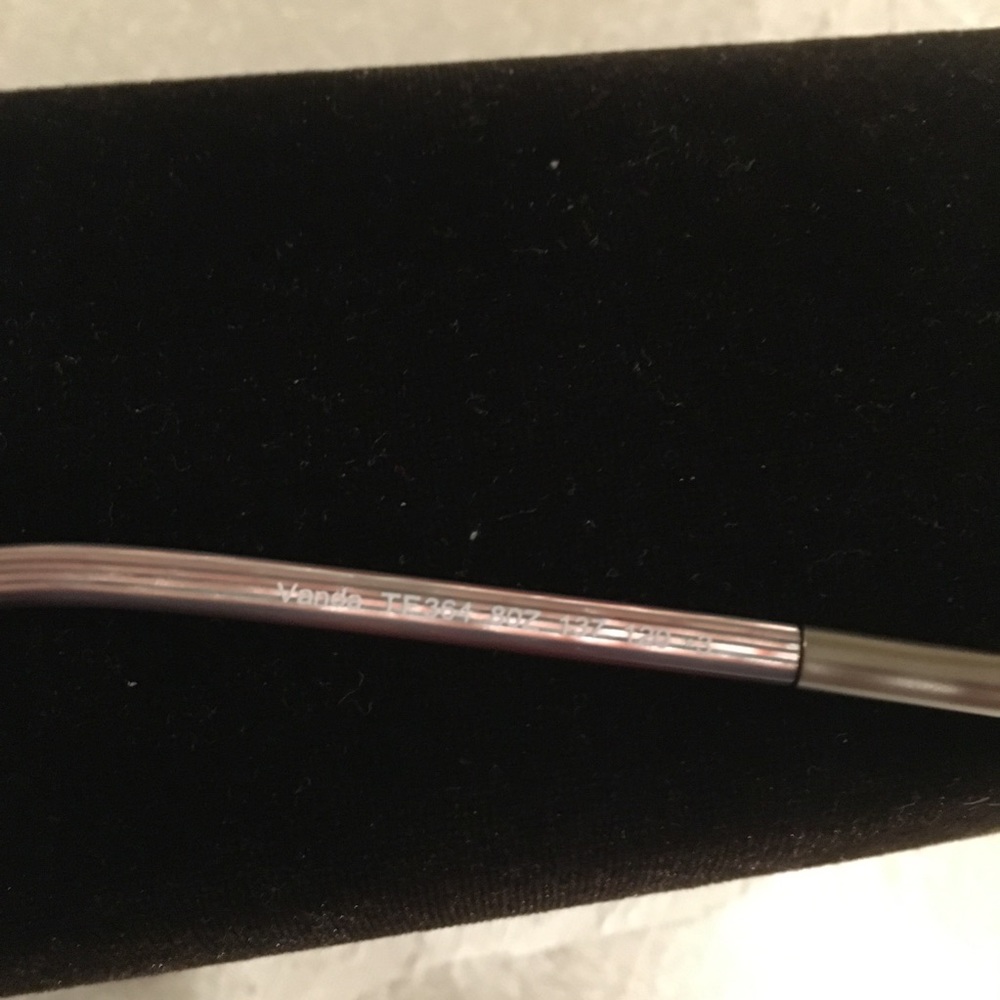 🌹🌹SOLD🌹🌹Tom Ford Violet Cat Eye Sunglasses - Picture 7 of 8